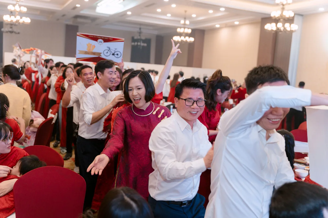 Niềm vui rạng rỡ của các thành viên