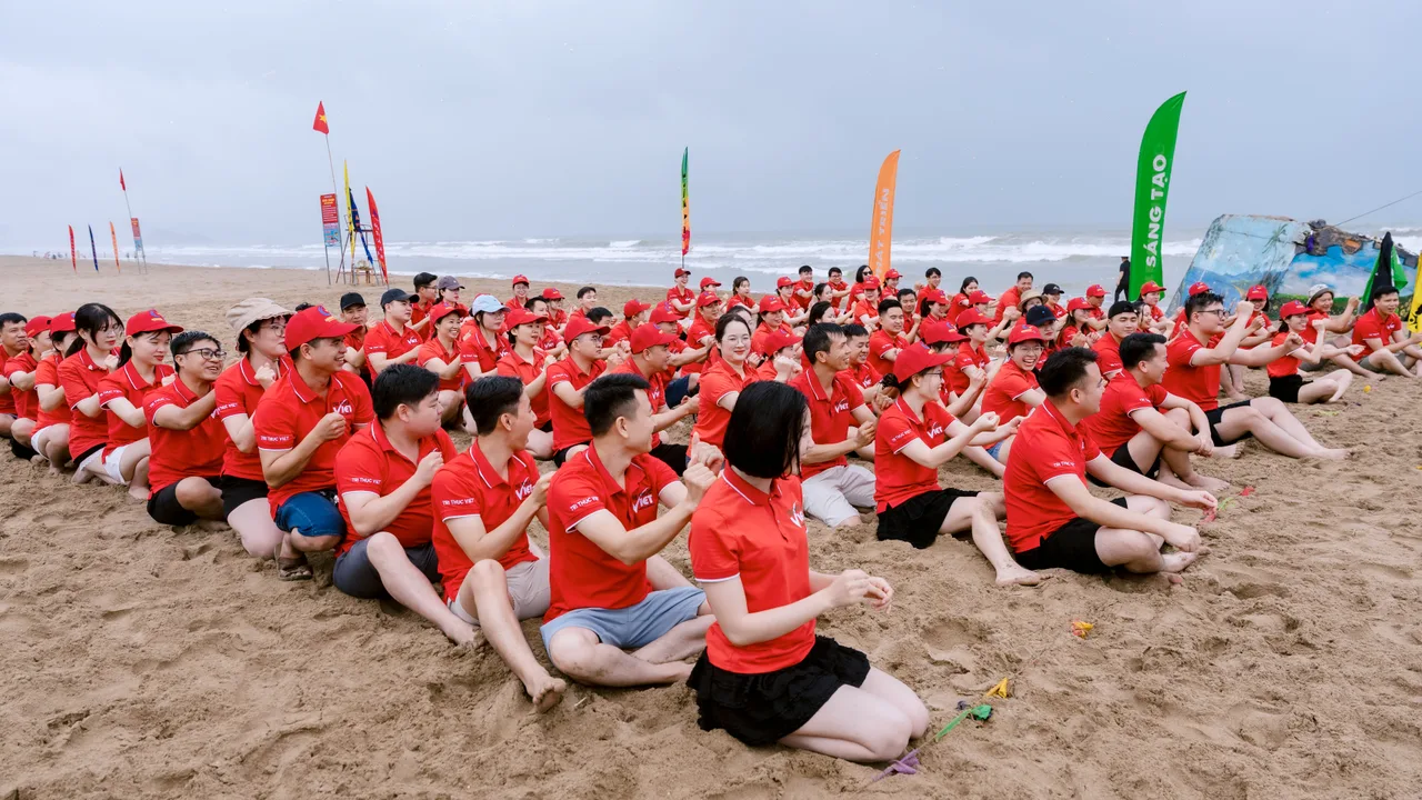 Teambuilding bãi biển - Lan tỏa năng lượng